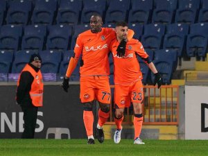 Spor Toto Süper Lig: Medipol Başakşehir: 2 - Konyaspor: 0 (Maç Sonucu)
