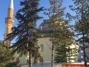 Isparta’da Bu Camiye Giren Çıkamıyor