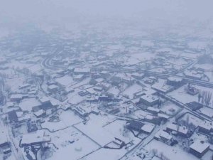 Bitlis’te Kar Yağışı Etkisini Sürdürüyor