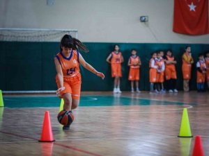 Sinan Güler Çocuklarla Bir Araya Geldi