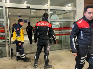Kendine Zarar Veren Şahıs Hastaneye Kaldırıldı