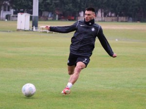 Altaylı Eren, Asistleriyle Dikkat Çekiyor