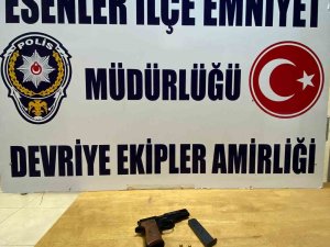Boşanma Aşamasında Olduğu Eşini Sokak Ortasında Öldüren Zanlı Adliyeye Sevk Edildi