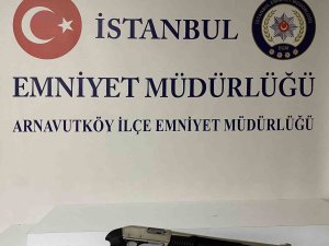 İ̇ş Vaadiyle Kandıran Kuzeninin İş Yerini Kurşunlayan Şahıs Yakalandı