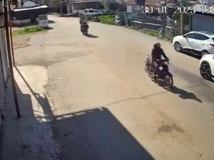 Polisle Şüphelinin Kovalamacasına Katıldı, Gelişmeleri An Be An Aktardı