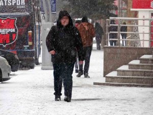 Yozgat’ta Kar Yağışı Etkili Oldu