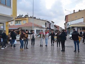 Eksi 10 Derecede Halaylı Asker Uğurlaması