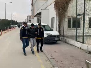 Evinde Karşılaştığı Şahsı Kovaladı Sokakta Bıçaklayarak Öldürdü
