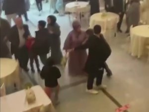 Pendik’te Düğün Salonunda Taraflar Birbirine Girdi: 9 Yaralı