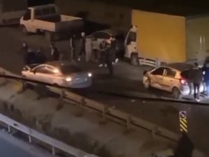 İ̇stanbul’da 14 Yaşındaki Çocuğun Araba Kaçırma Macerası Kazayla Bitti: 3’ü Çocuk 4 Yaralı