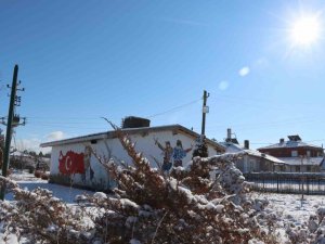 Kırka’ya Yılın İlk Karı Güzelliği İle Yağdı