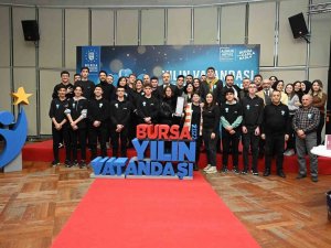 Bursa’da Yılın Vatandaşı Öğretmenler Oldu