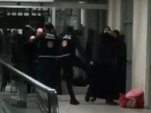 Habur Sınır Kapısı’nda Bir Kadın Darp Edildi, Valilik Açıklamada Bulundu