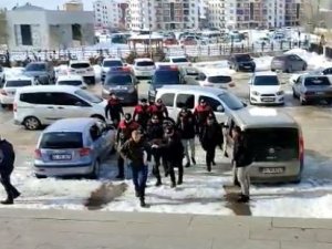 Minik Mete’nin Ölümüne Neden Olan Köpeğin Sahibi Adliyeye Çıkarıldı