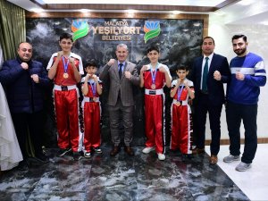 Başkan Çınar, Şampiyon Sporcuları Ağırladı