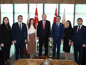 Cumhurbaşkanı Erdoğan Yeni Azerbaycan Partisi Gençler Birliği Başkanı’nı Kabul Etti