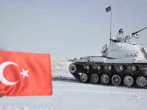 Kars’ta Tatbikatta Hedefler 12’den Vuruldu