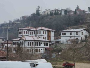 Safranbolu’ya Sezonun İlk Karı Düştü