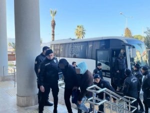 İ̇zmir Selçuk’ta "Kökünü Kurutma Operasyonu"