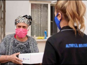 Altıeylül Belediyesi’nden 24 Bin Aileye Şefkat Eli