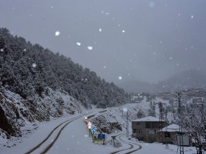 Kızıldağ Yaylası Beyaza Büründü
