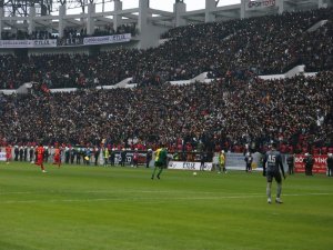 Tff 2. Lig Ve Bal’da Mücadele Eden Diyarbakır Takımları 3 Puana 1 Golle Uzandı