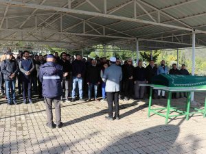 Baba Olduktan 10 Saat Sonra Hayatını Kaybeden Sevilen Okul Müdürü Toprağa Verildi