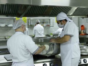 Muğla’da Öğrencilere Ücretsiz Yemek Desteği