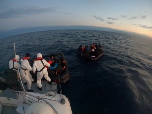 Yunanistan’ın Türk Kara Sularına İttiği 45 Düzensiz Göçmen Kurtarıldı