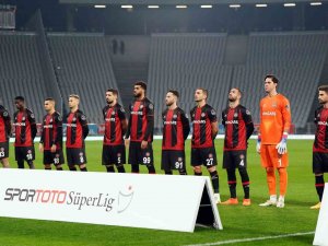 Andrea Pirlo’dan Kadroda 2 Değişiklik