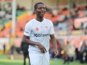 Max Gradel Gol Sayısını 8 Yaptı