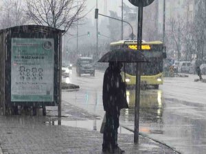 Bursa’da Kar Yağışı Etkili Oldu