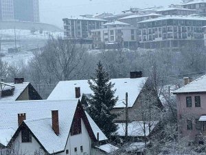 Düzce’de Yılın İlk Kar Yağışı Başladı