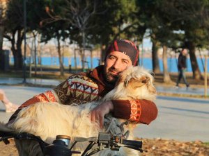 İ̇şletmesinin Maskotu Kayıp Keçisine Kavuşunca Büyük Mutluluk Yaşadı