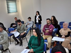 Çukurovalılar Yabancı Dil Öğreniyor