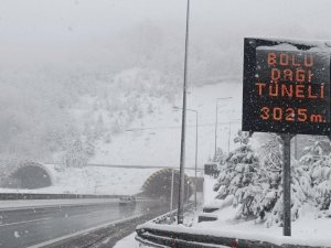 Bolu Dağı’nda Kar Kalınlığı 15 Santimetreye Ulaştı