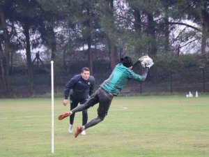 Sakaryaspor, Ankara Keçiörengücü Çalışmalarını Sürdürüyor