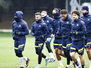 Fenerbahçe, Adana Demirspor Maçı Hazırlıklarını Tamamladı