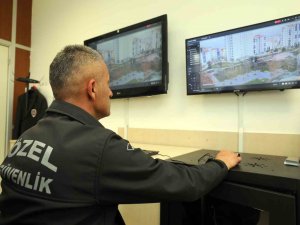 Yenimahalle’deki Parklara Kameralı Takip