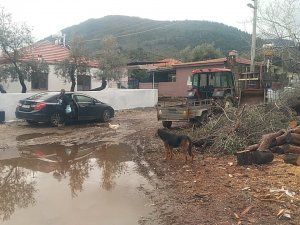 Milas Pınarcık Mahallesi Sakinlerinin Yol İsyanı