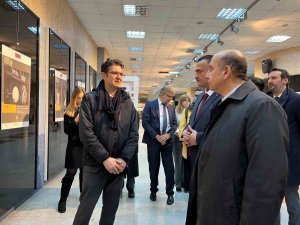 Bakan Yardımcısı Alpkan ‘İ̇sg Merceğinden Geleceğe Güvenle Bak’ Fotoğraf Sergisine Katıldı