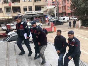 Hurda Aracıyla Keşif Yapan 2 Hırsızlık Şüphelisi Yakalandı
