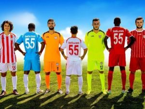Samsunspor Yeni Sezon Formalarını Tanıttı