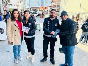 İ̇zmir’de Polis Ekipleri Vatandaşları Kades Hakkında Bilgilendirdi