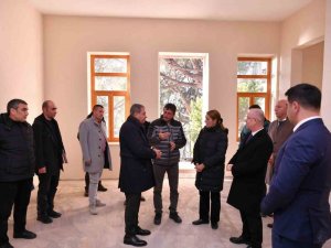 Vali Şıldak Restorasyon Çalışmalarını İnceledi