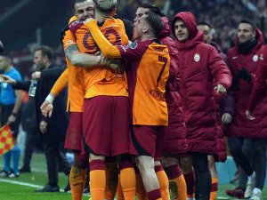 Galatasaray En Uzun Galibiyet Rekorunu Kırdı