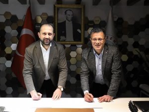 Hizmet İ̇ş Sendikası İle Alaşehir Belediyesi Arasında Ek Protokol İmzalandı