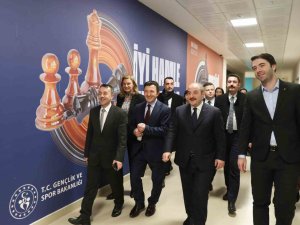 Bakan Varank ‘Diplomat Akademi Kampı’na Katıldı