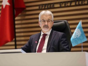 Nilüfer’den Üniversite Öğrencisine Ulaşım Desteği