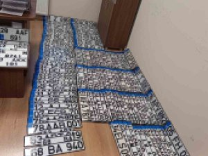 Eyüpsultan’da Sahte Plaka Operasyonu: 2 Gözaltı